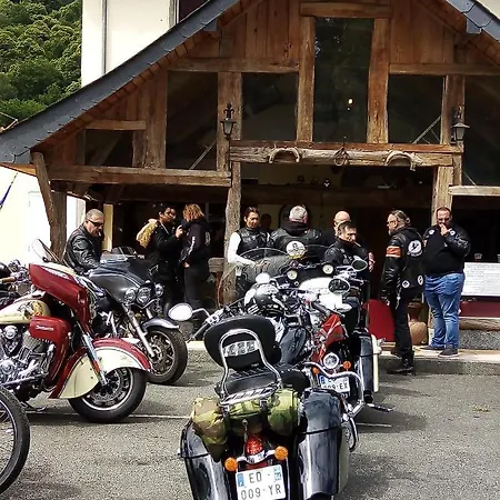 比利牛斯休闲旅馆 营地 阿赫莱斯热莱斯加佐斯特