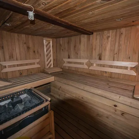 Espace Pyrenees Loisirs אתר קמפינג