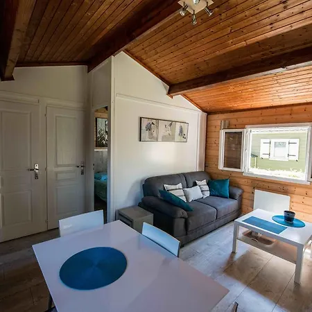 Espace Pyrenees Loisirs 5* ארגלס-גזוסט