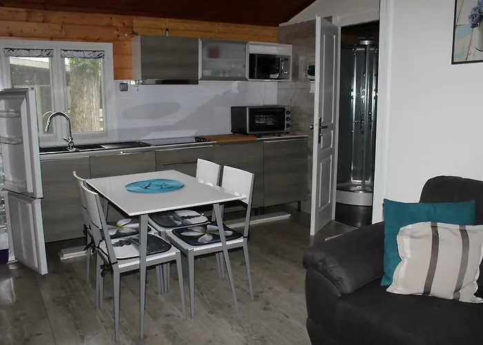 Кемпинг Espace Pyrenees Loisirs 5*